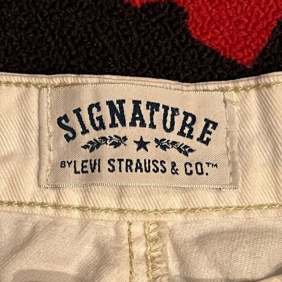 LEVI Signature White Ramie Fabric Blend Shorts / Size 16 Misses - Picture 5 of 7